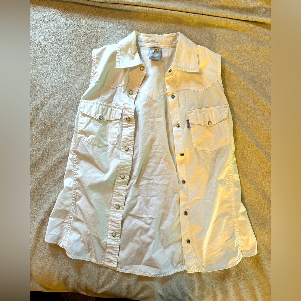 Carthart women’s sleeveless white button up